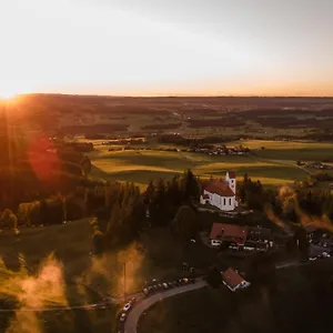 https://panoramagasthof-auf-dem-auerberg.com-bavaria.com